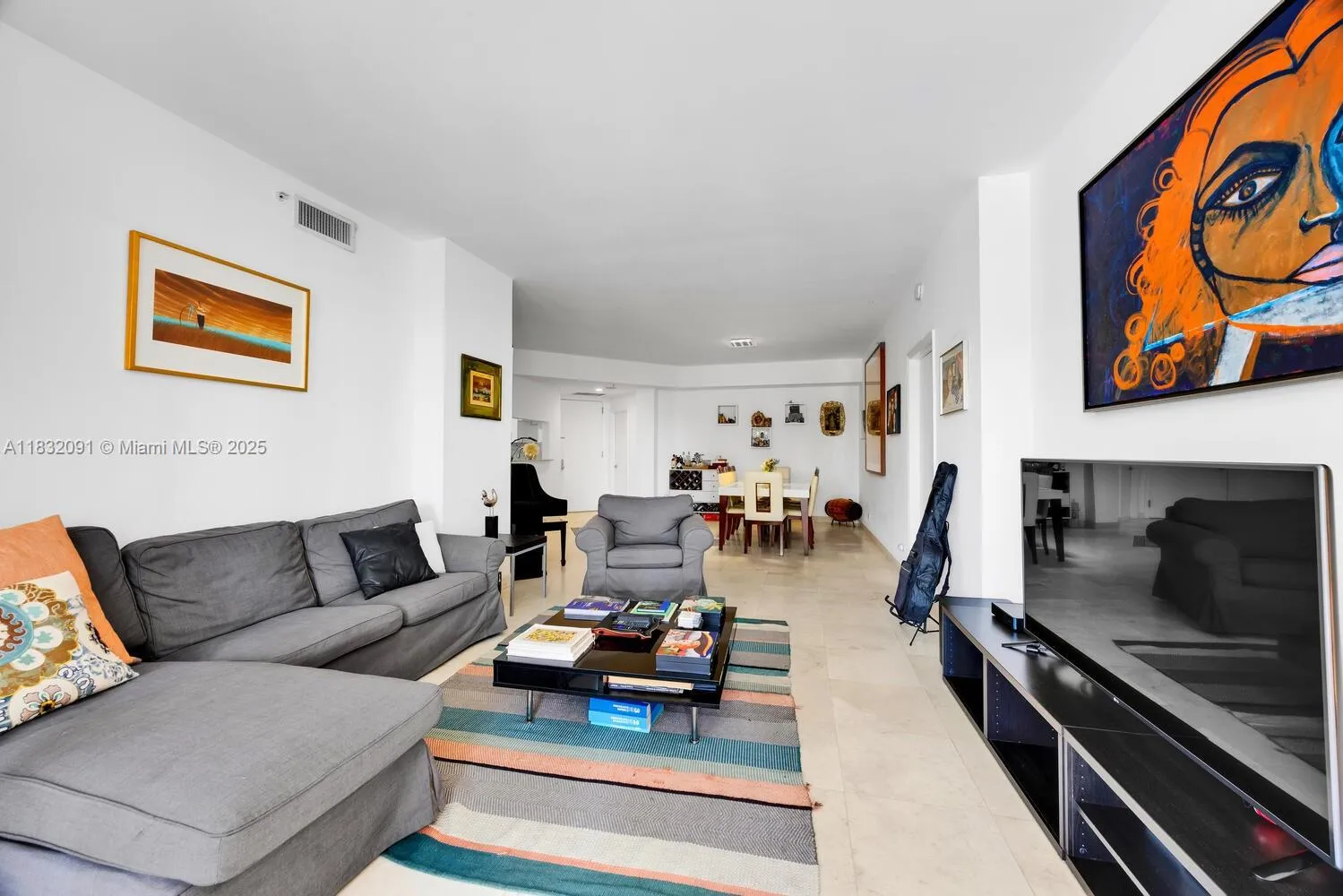 Miami, Florida 33131, United States, 3 Bedrooms Bedrooms, ,3 BathroomsBathrooms,Residential,Active,162564