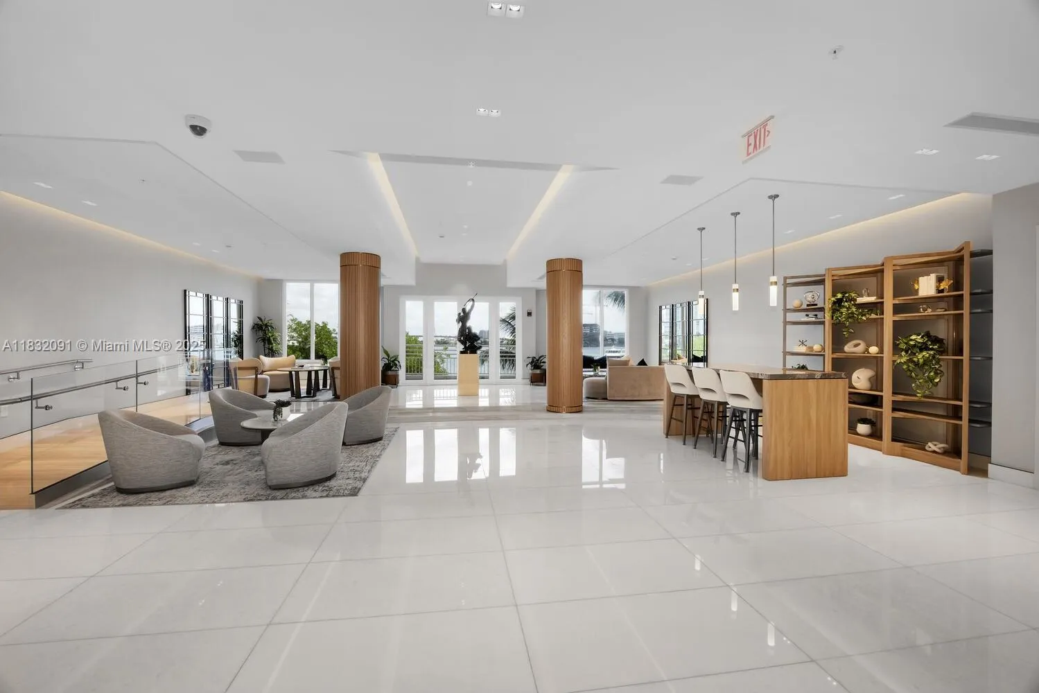 Miami, Florida 33131, United States, 3 Bedrooms Bedrooms, ,3 BathroomsBathrooms,Residential,Active,162564