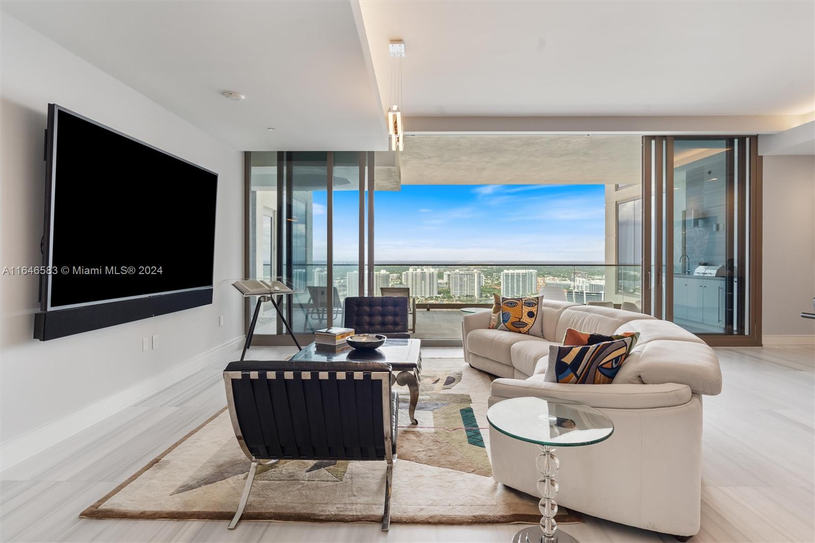 17901 Collins Ave 4106