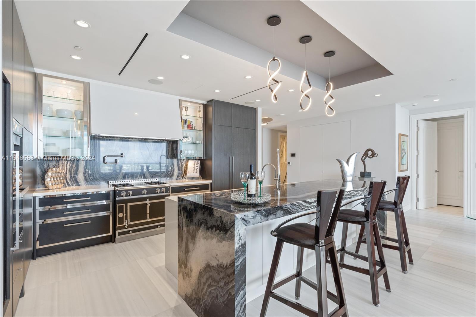 17901 Collins Ave 4106