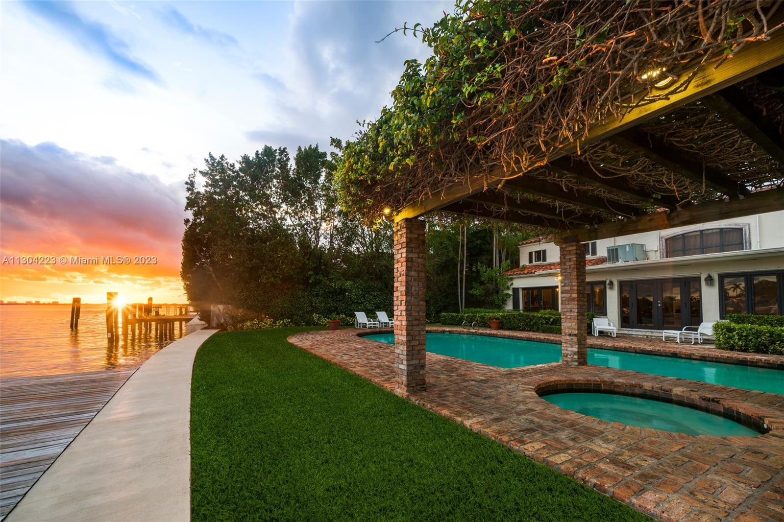 LA GORCE ISLAND - Residential