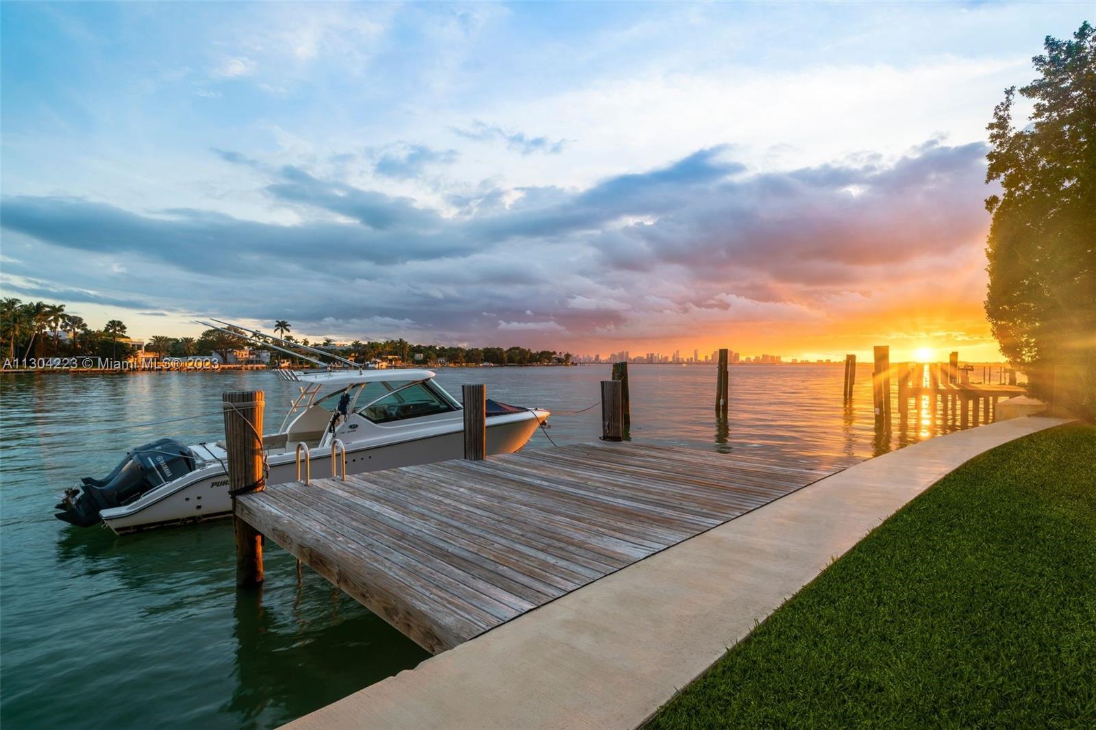 LA GORCE ISLAND - Residential