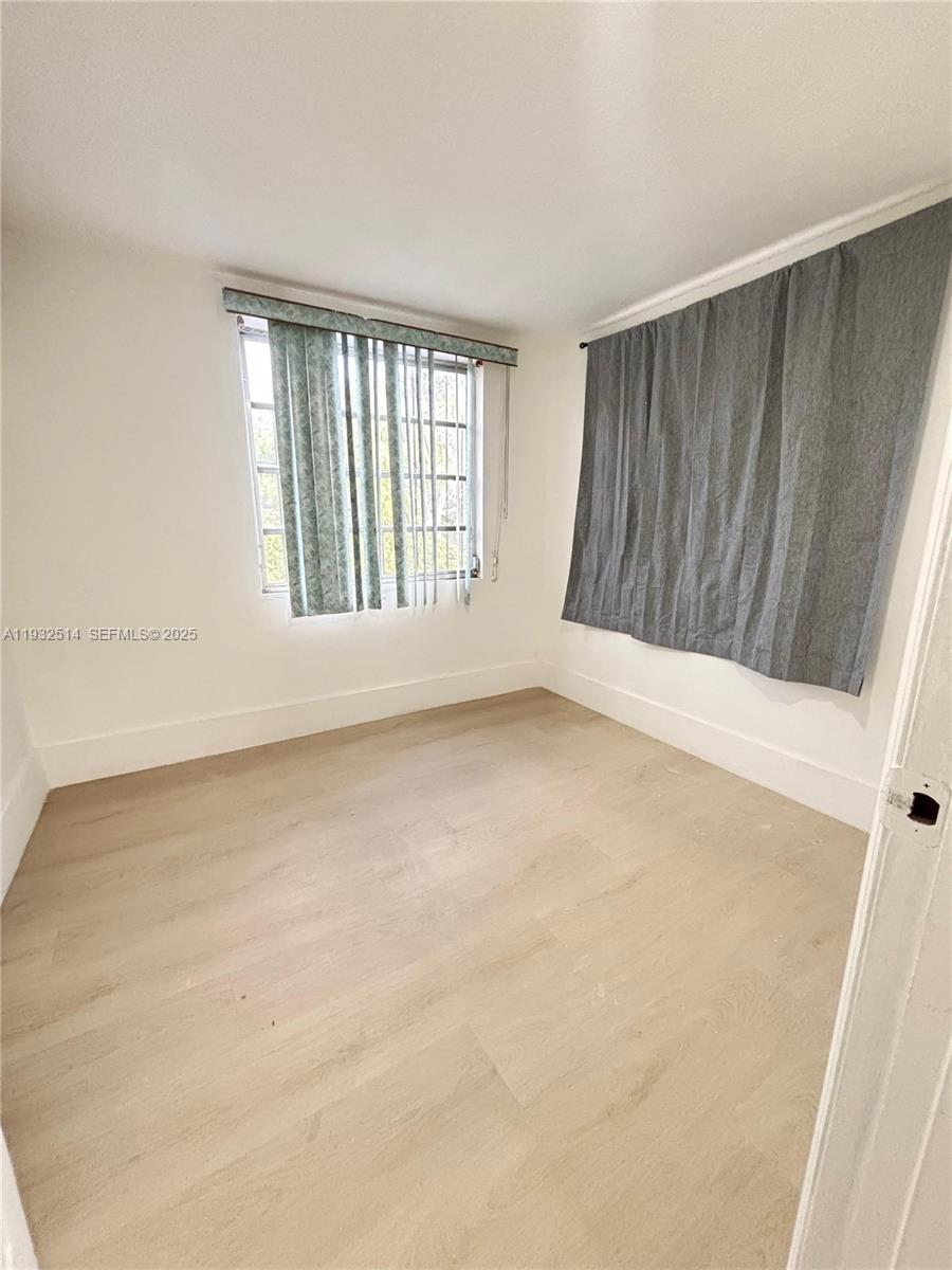 ROSEMONT PARK - Residential Lease