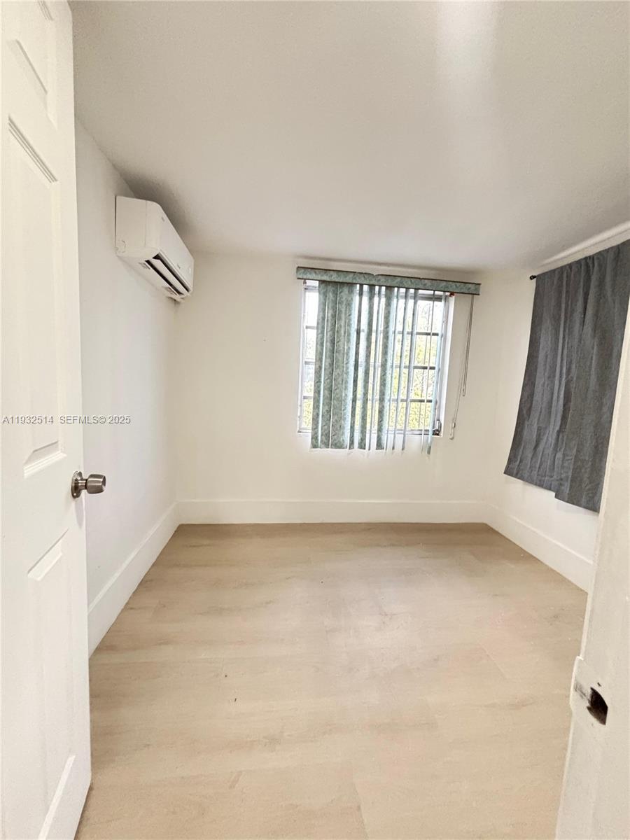 ROSEMONT PARK - Residential Lease