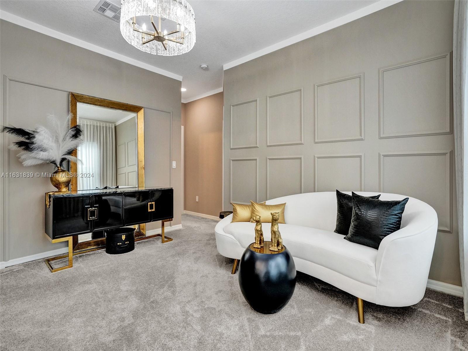 HILLCREST COUNTRY CLUB SO - Residential