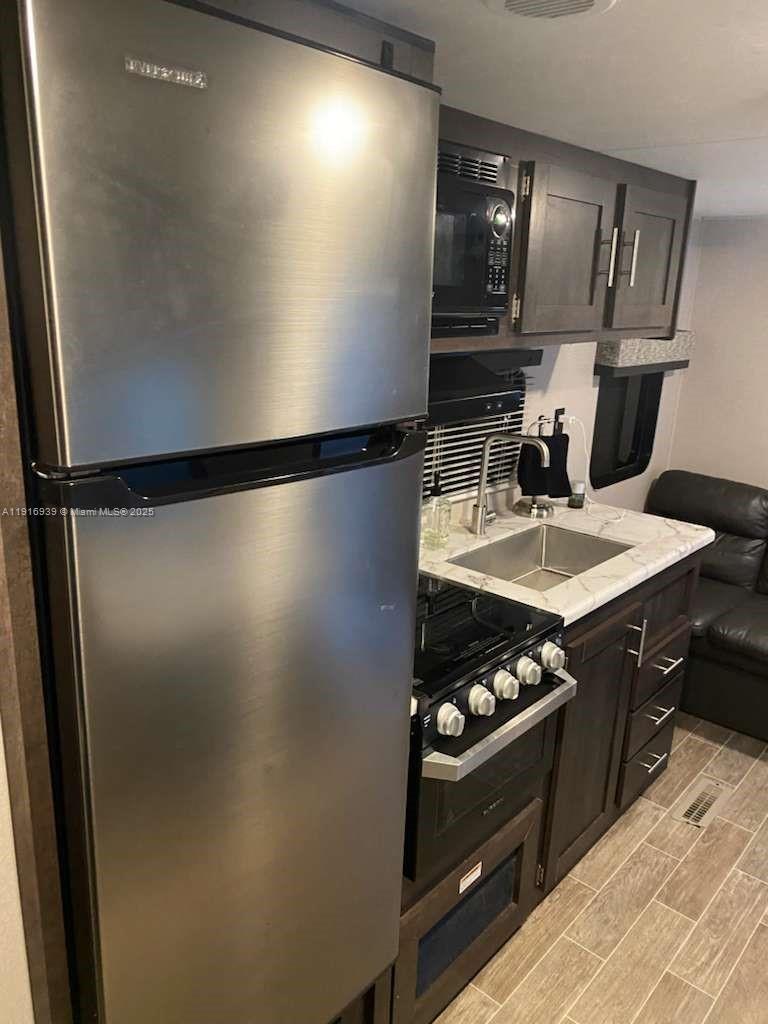 ELISE ESTATES - Residential Lease