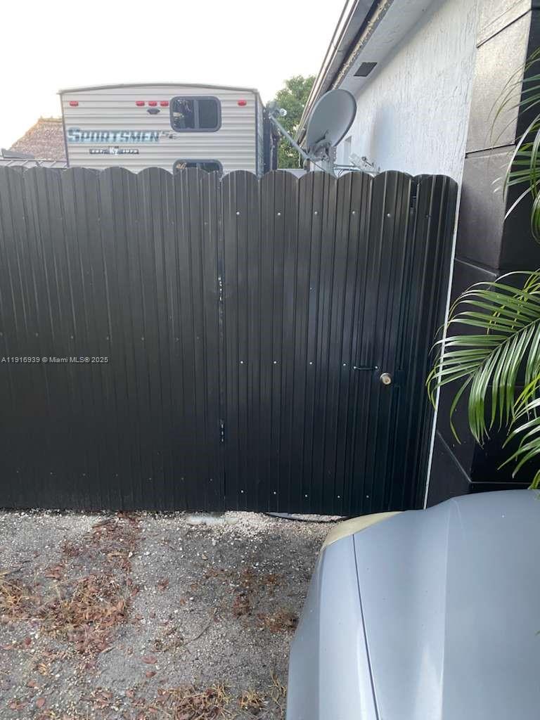 ELISE ESTATES - Residential Lease