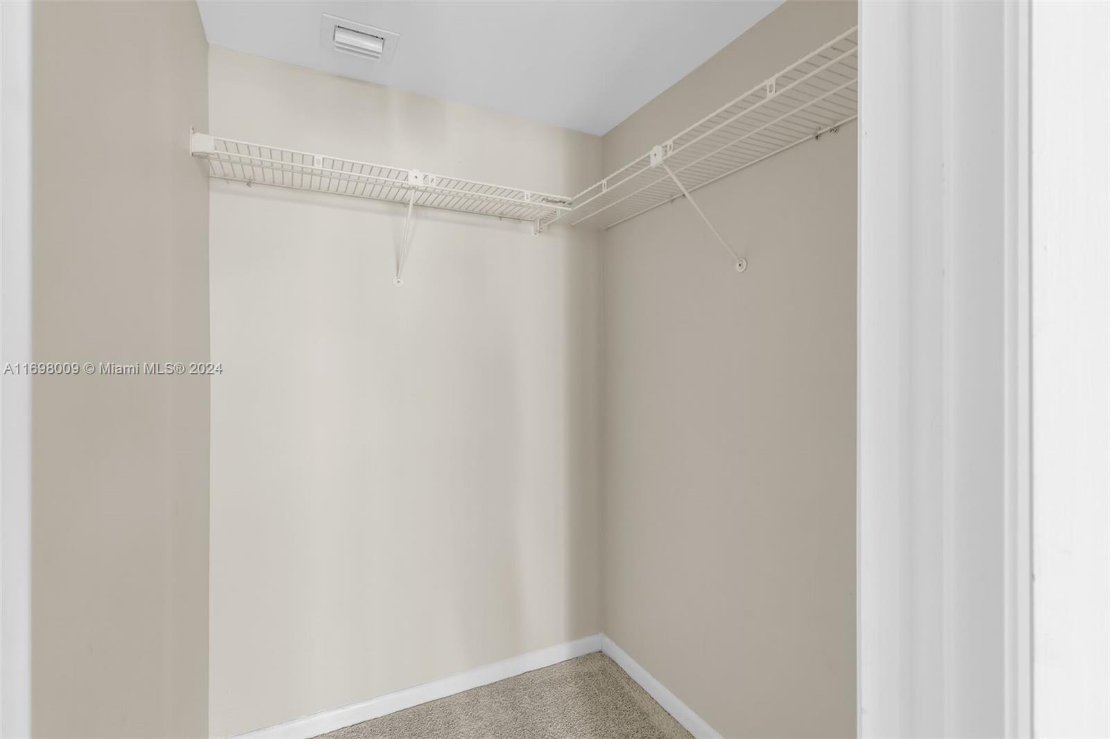 ROCK HARBOR (91 RESIDENTI - Residential
