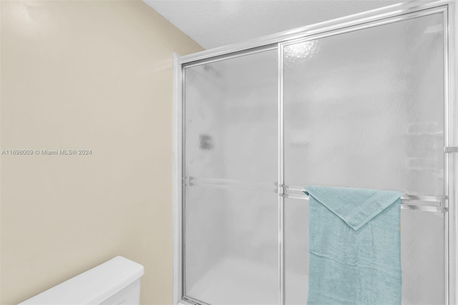 ROCK HARBOR (91 RESIDENTI - Residential