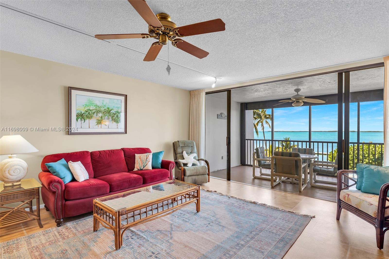 ROCK HARBOR (91 RESIDENTI - Residential