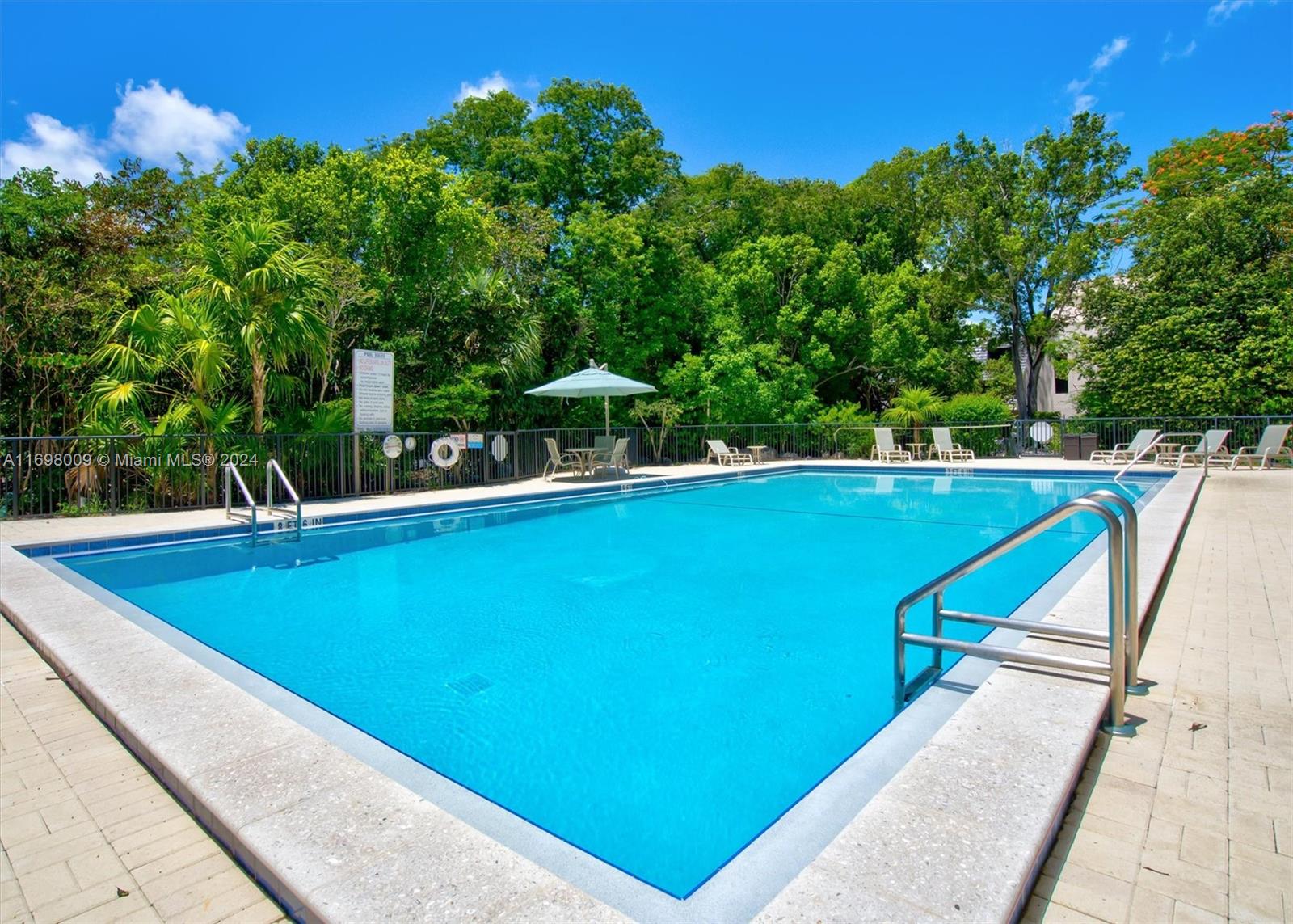 ROCK HARBOR (91 RESIDENTI - Residential