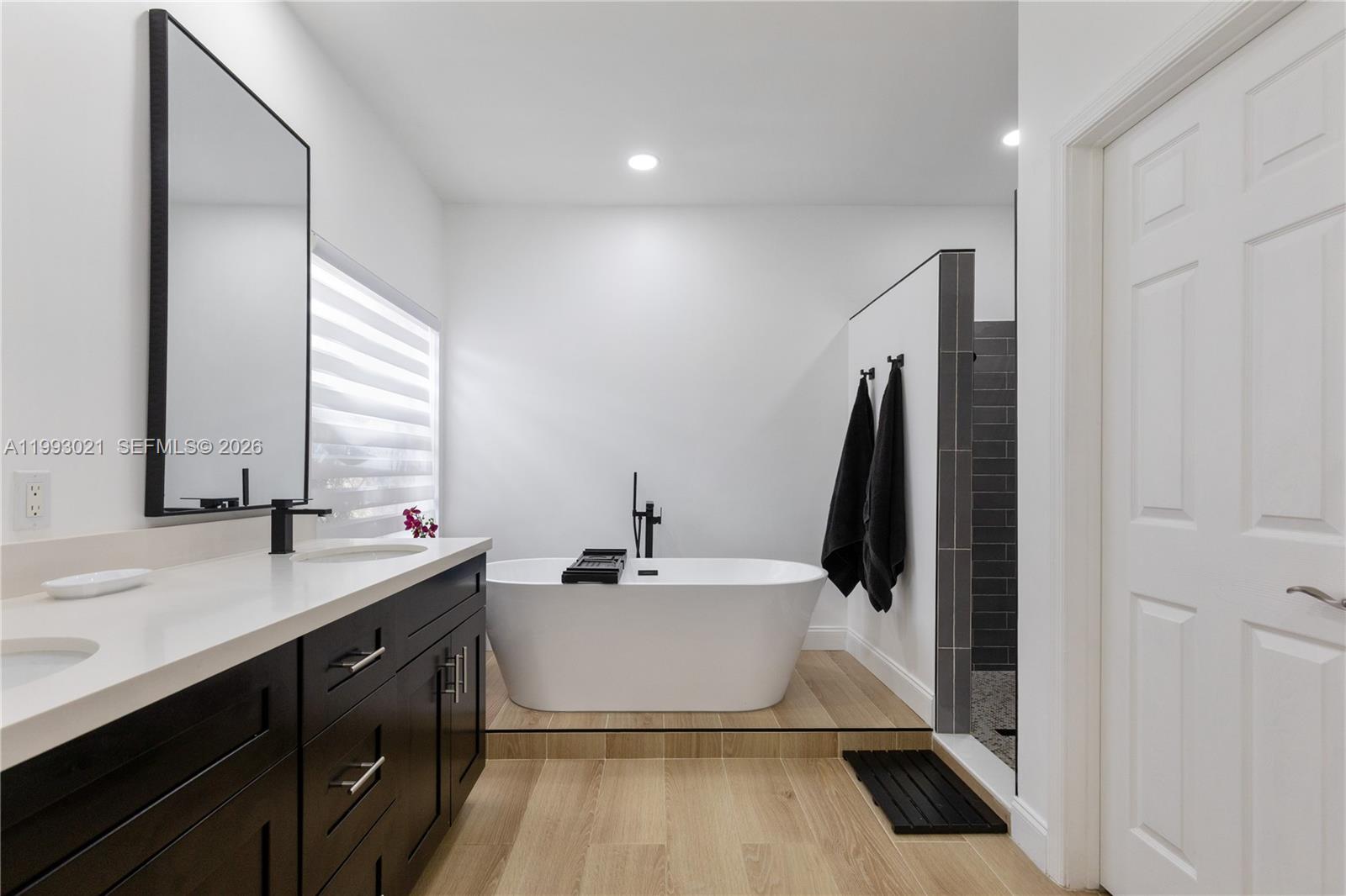 AMBER-RUBY COVE PLAT - Residential