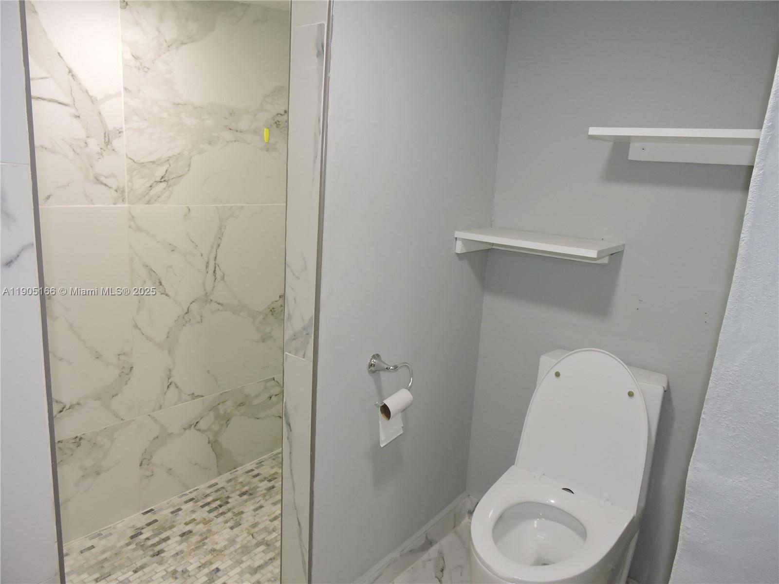 ESSEX VILLAGE 4TH ADDN - Residential Lease