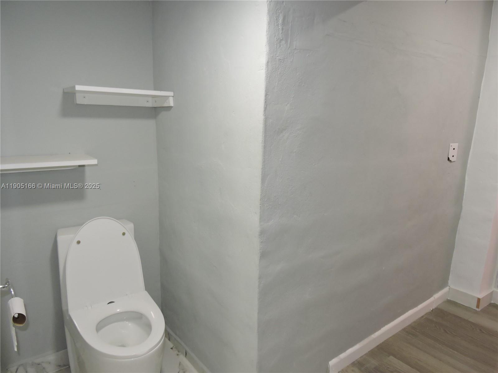 ESSEX VILLAGE 4TH ADDN - Residential Lease