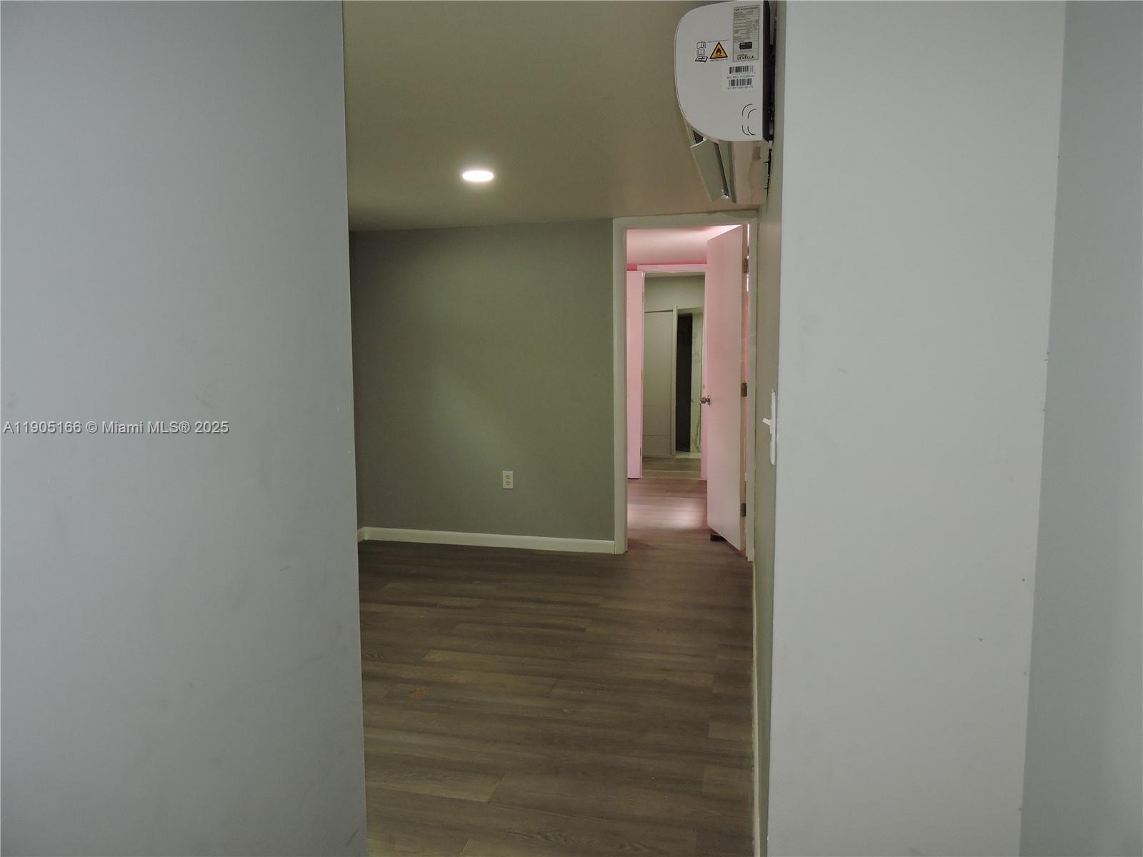 ESSEX VILLAGE 4TH ADDN - Residential Lease