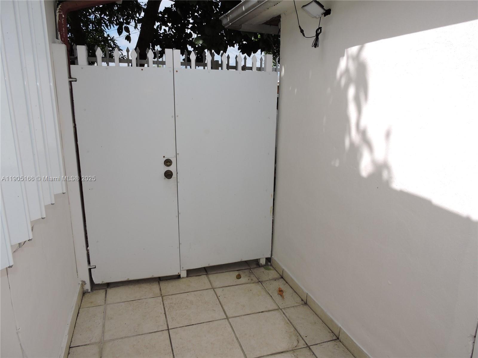 ESSEX VILLAGE 4TH ADDN - Residential Lease