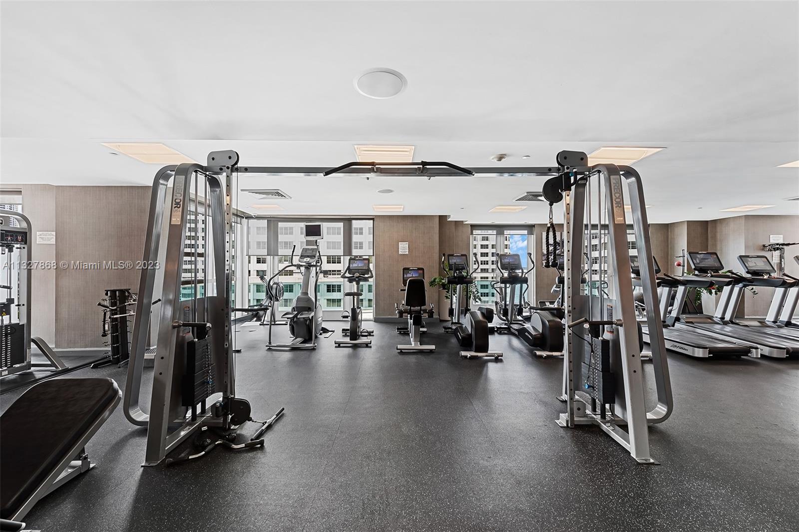 THE PLAZA 851 BRICKELL CO - Residential Lease