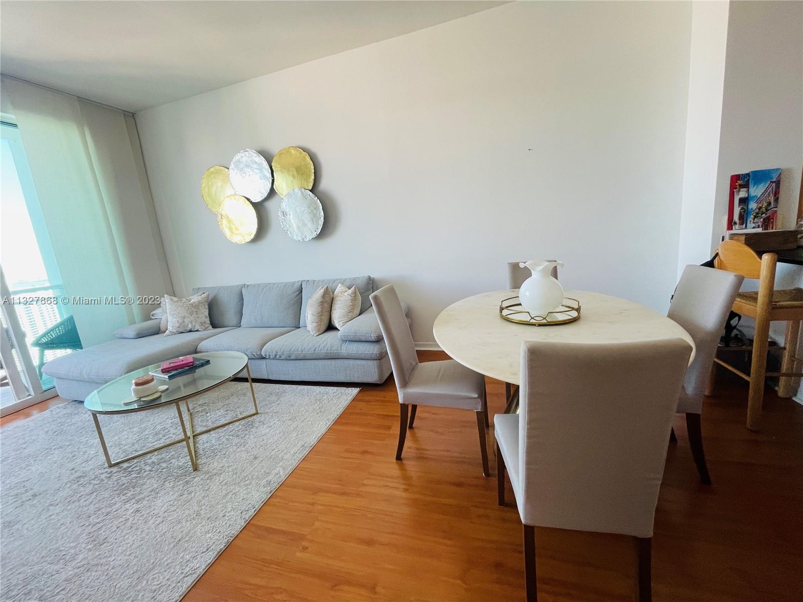 THE PLAZA 851 BRICKELL CO - Residential Lease