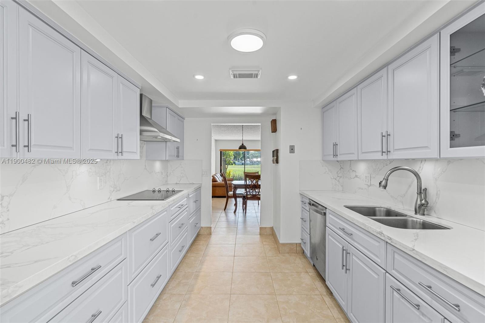 ROYAL SINGAPORE LAKE - Residential