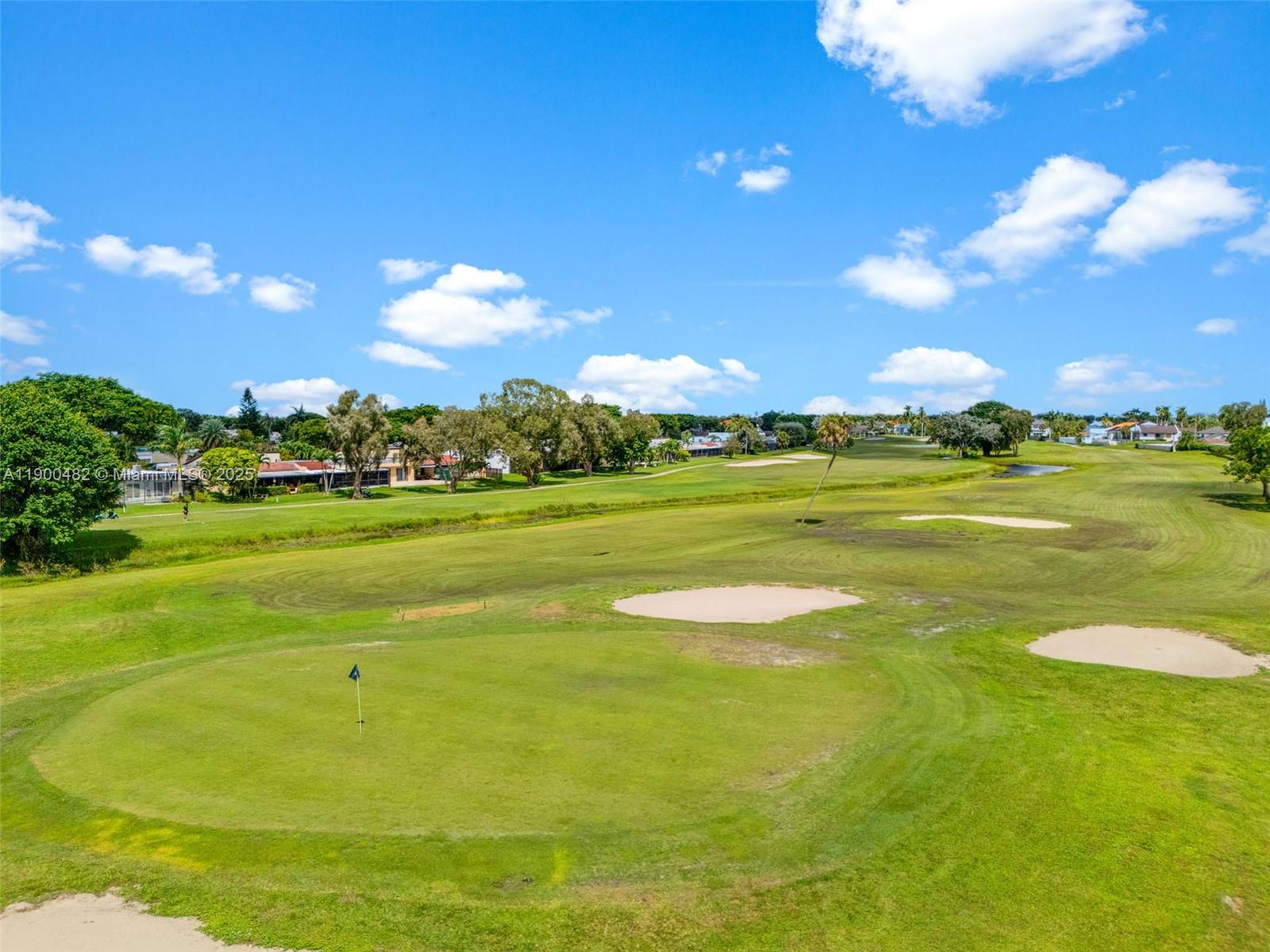 ROYAL SINGAPORE LAKE - Residential