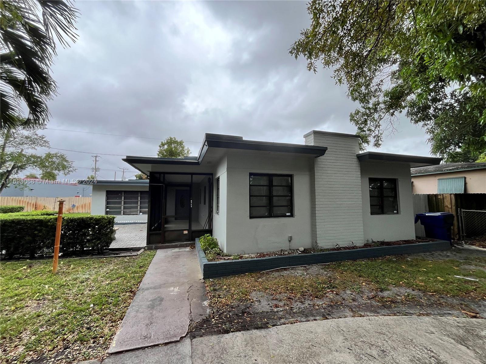 Rental Property at 1608 S 19th Ave, House, Hollywood, Broward County, Florida - Bedrooms: 3 
Bathrooms: 2  - $3,300 MO.