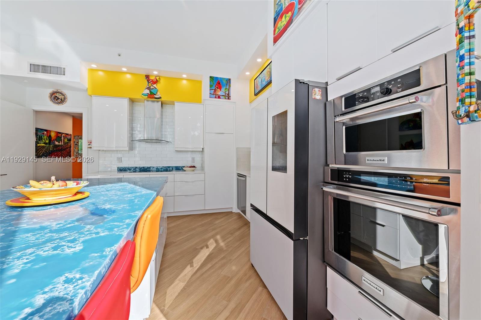 OCEANIA IV CONDO - Residential