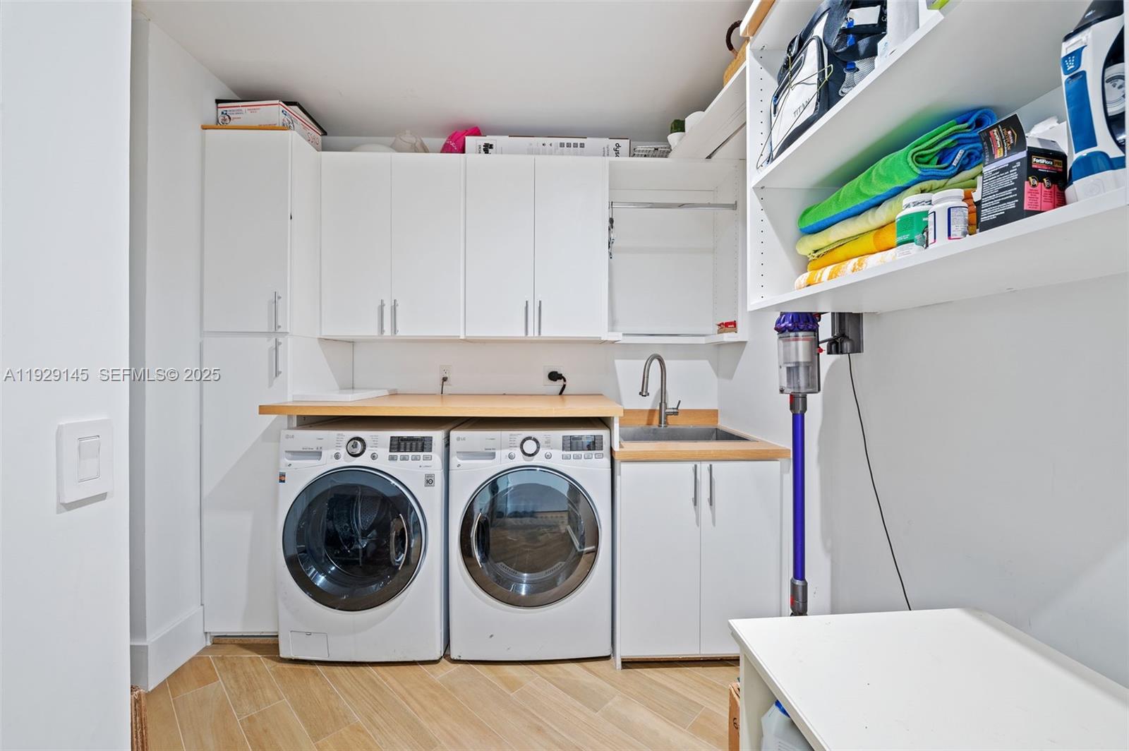 OCEANIA IV CONDO - Residential