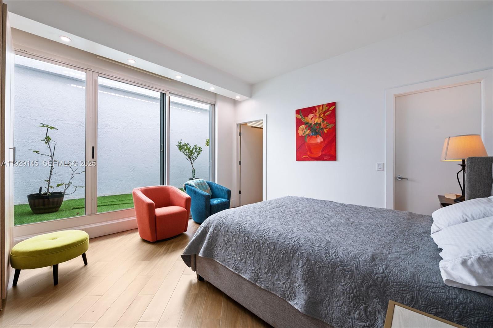 OCEANIA IV CONDO - Residential