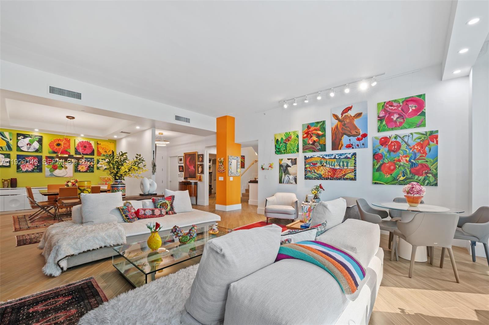 OCEANIA IV CONDO - Residential