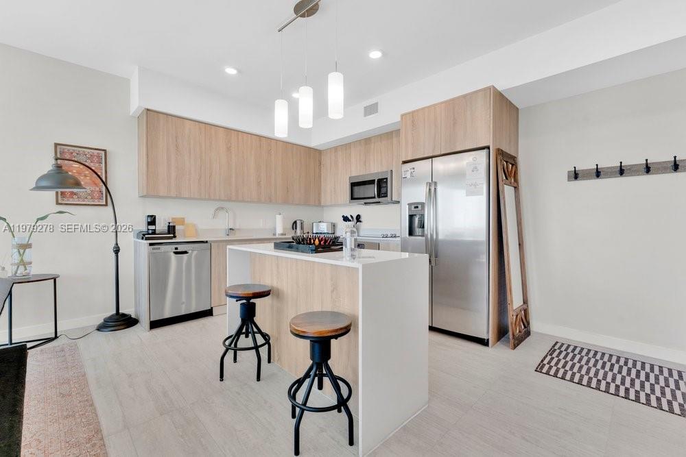 QUADRO CONDO - Residential