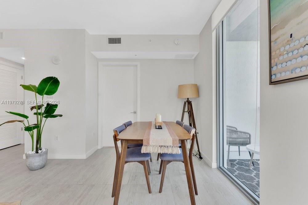 QUADRO CONDO - Residential