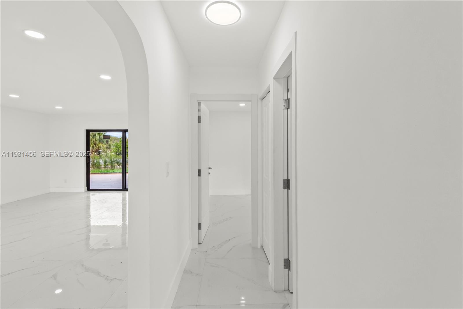 PASADENA LAKES WEST - Residential