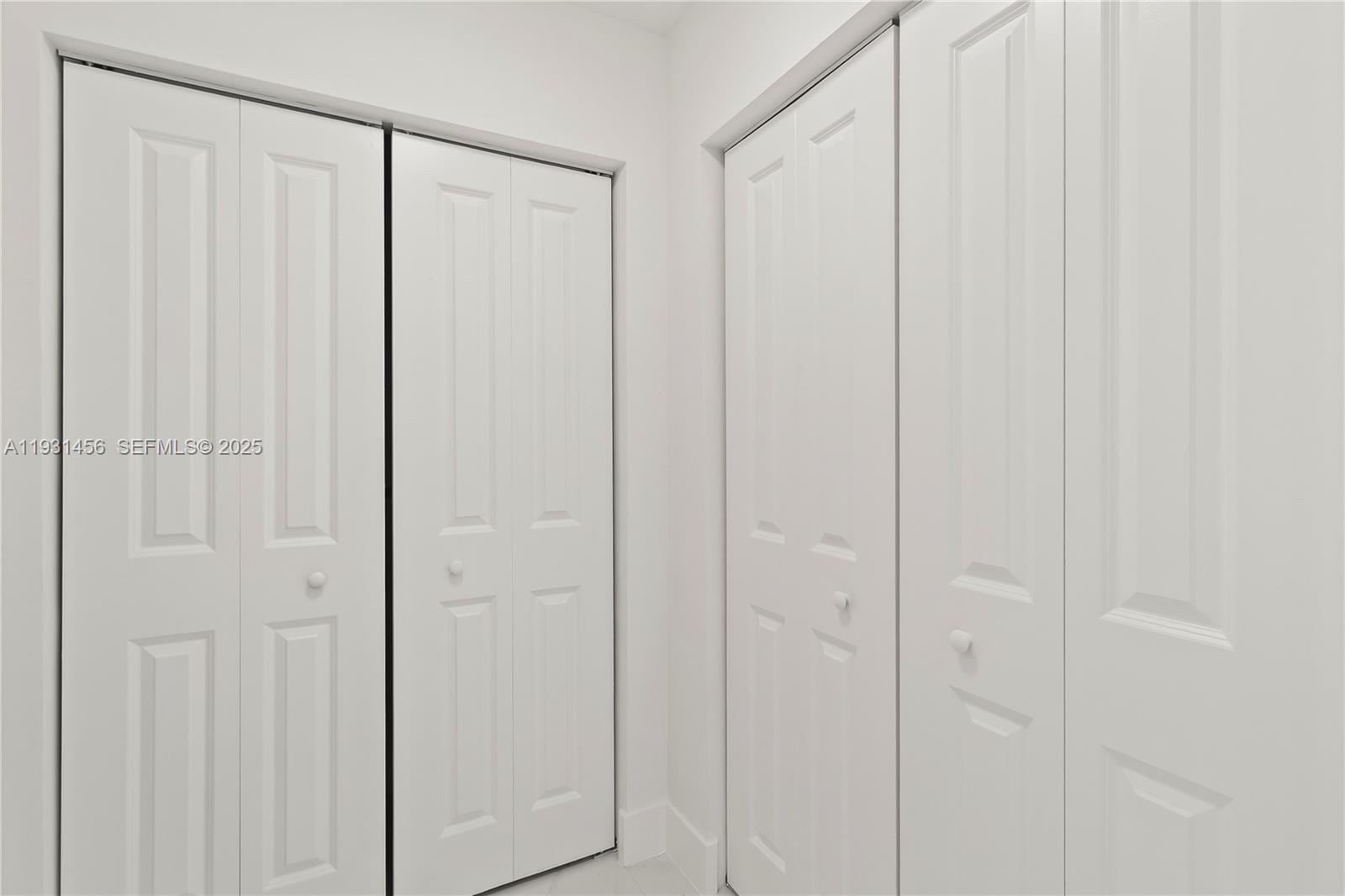 PASADENA LAKES WEST - Residential