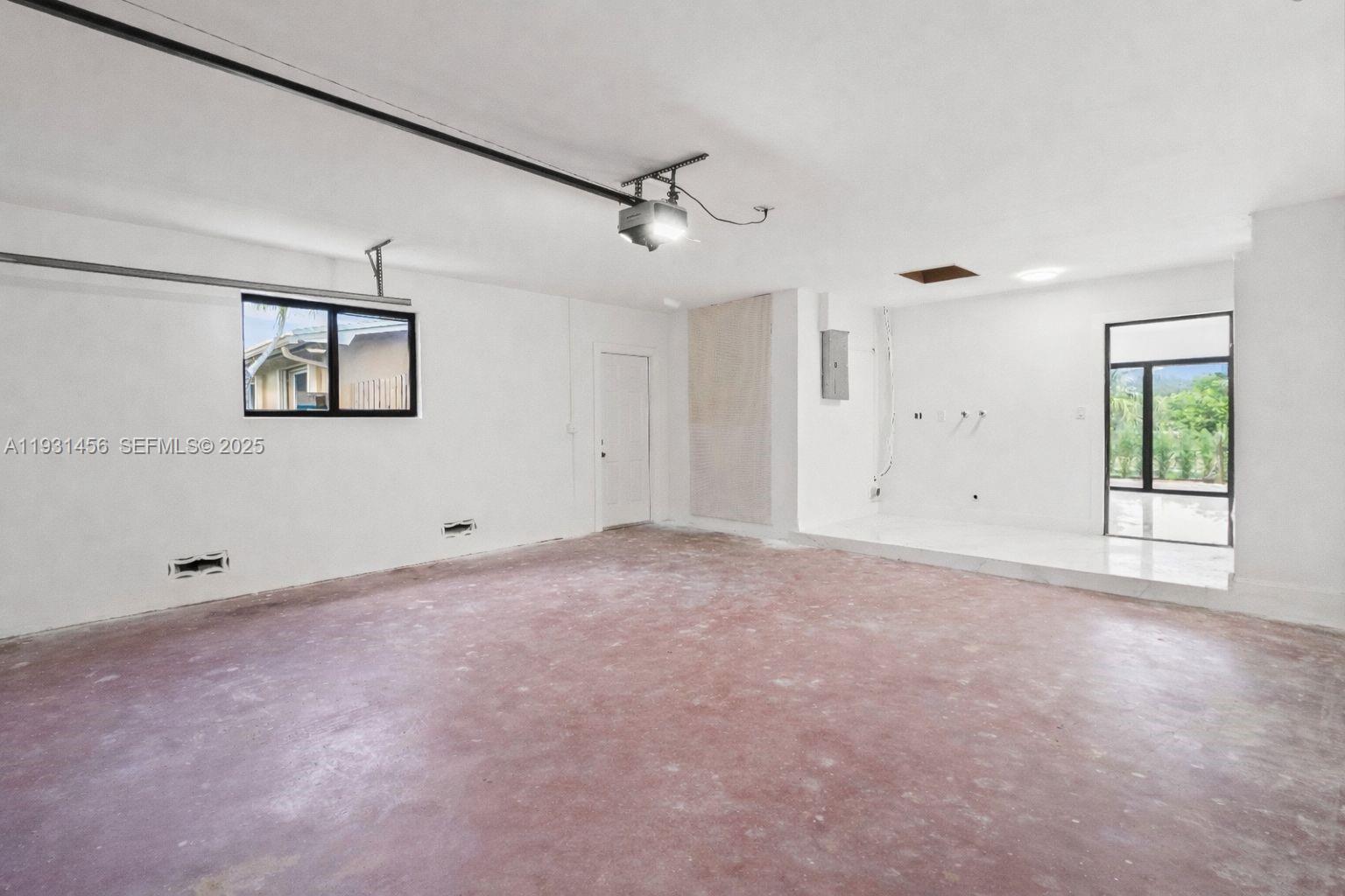 PASADENA LAKES WEST - Residential