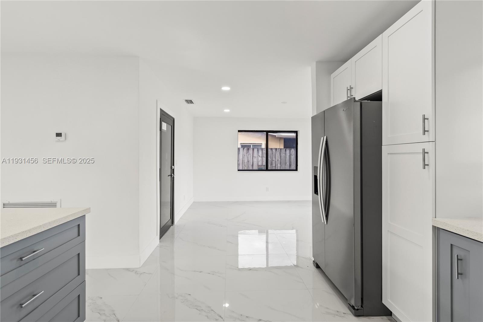 PASADENA LAKES WEST - Residential