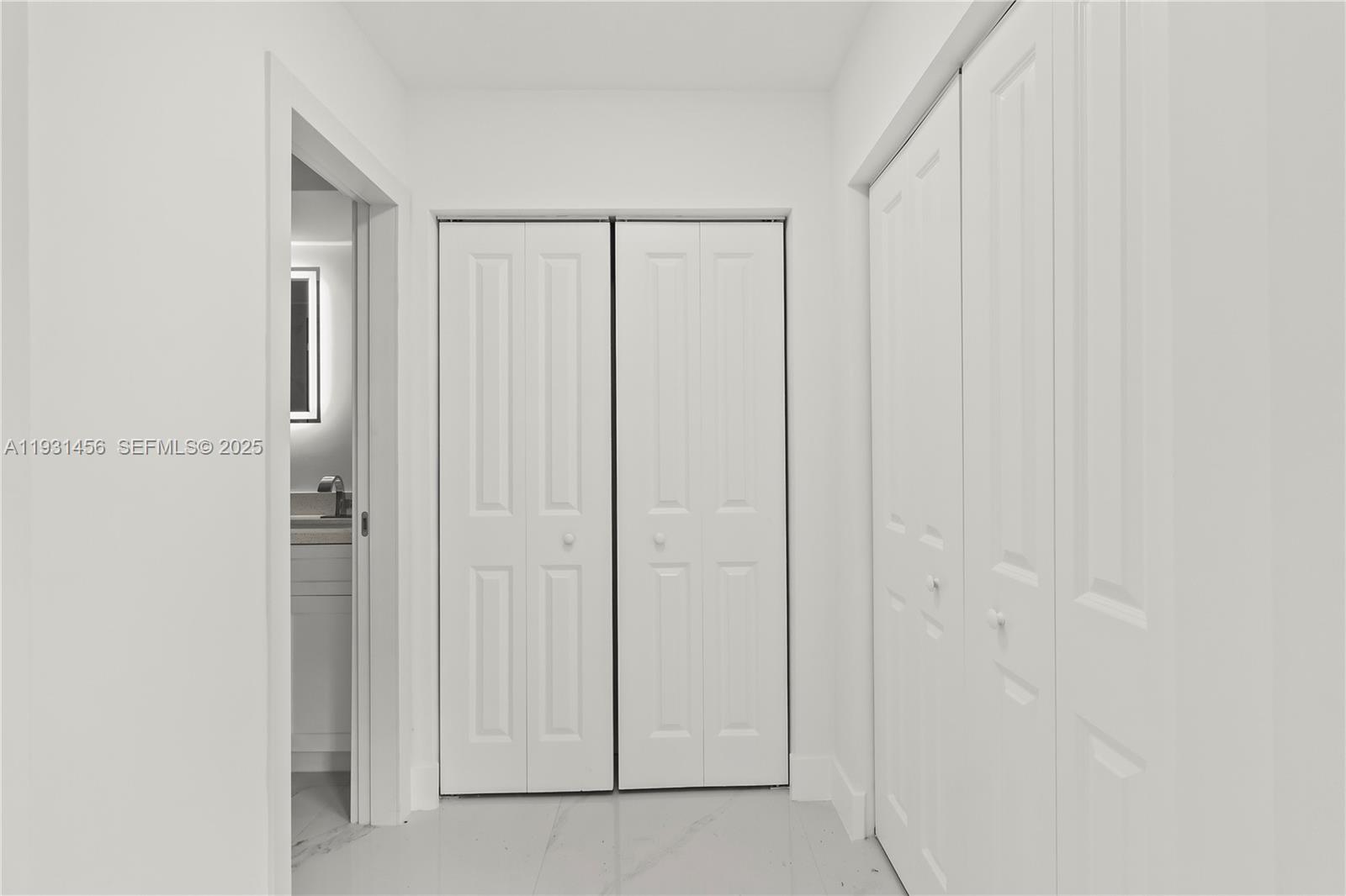 PASADENA LAKES WEST - Residential