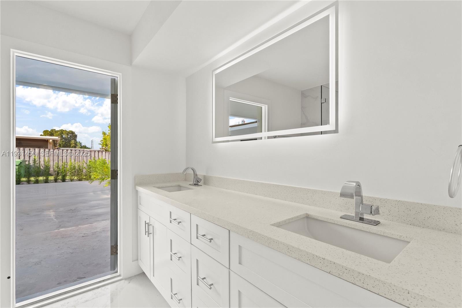 PASADENA LAKES WEST - Residential