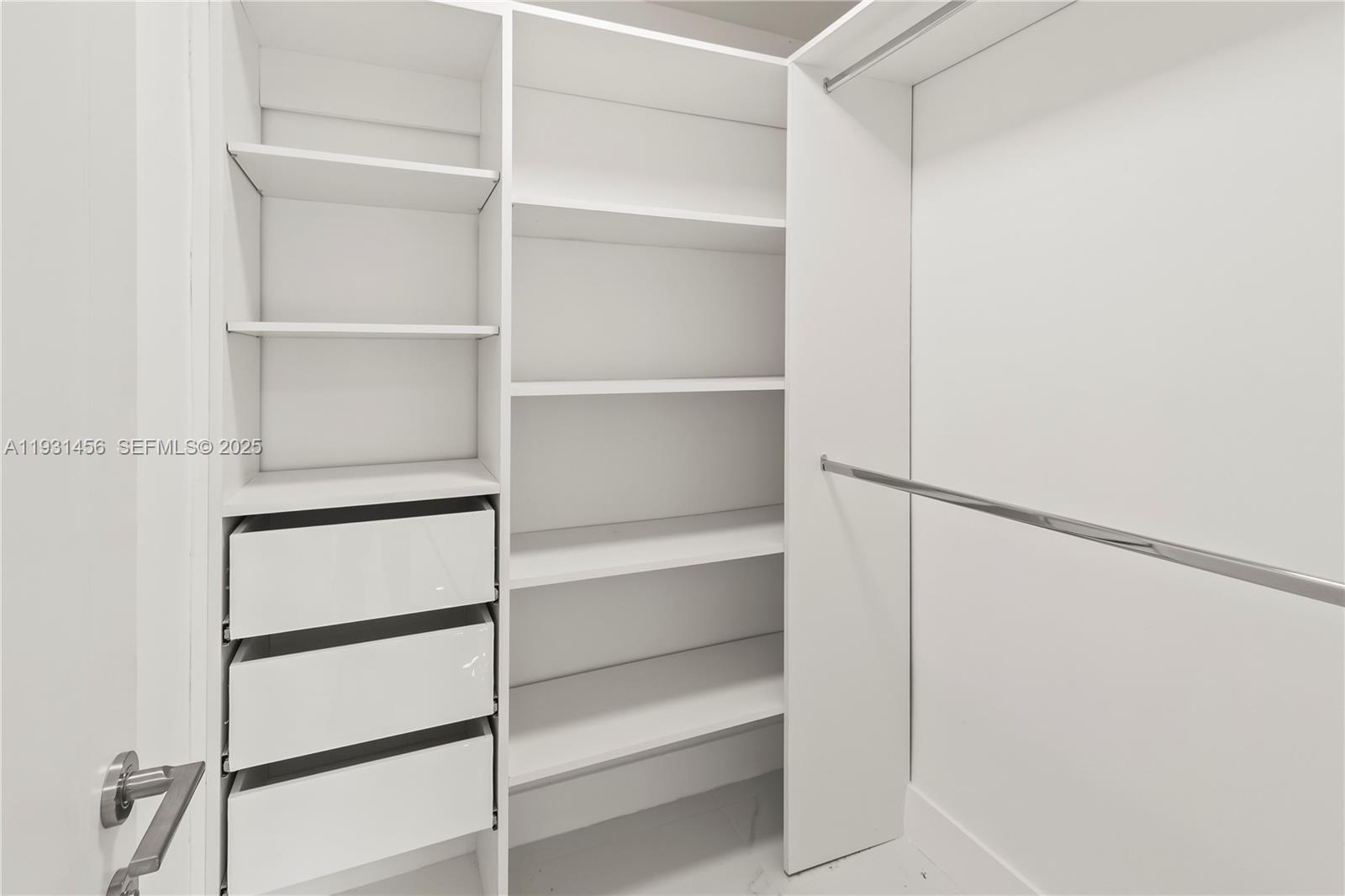 PASADENA LAKES WEST - Residential