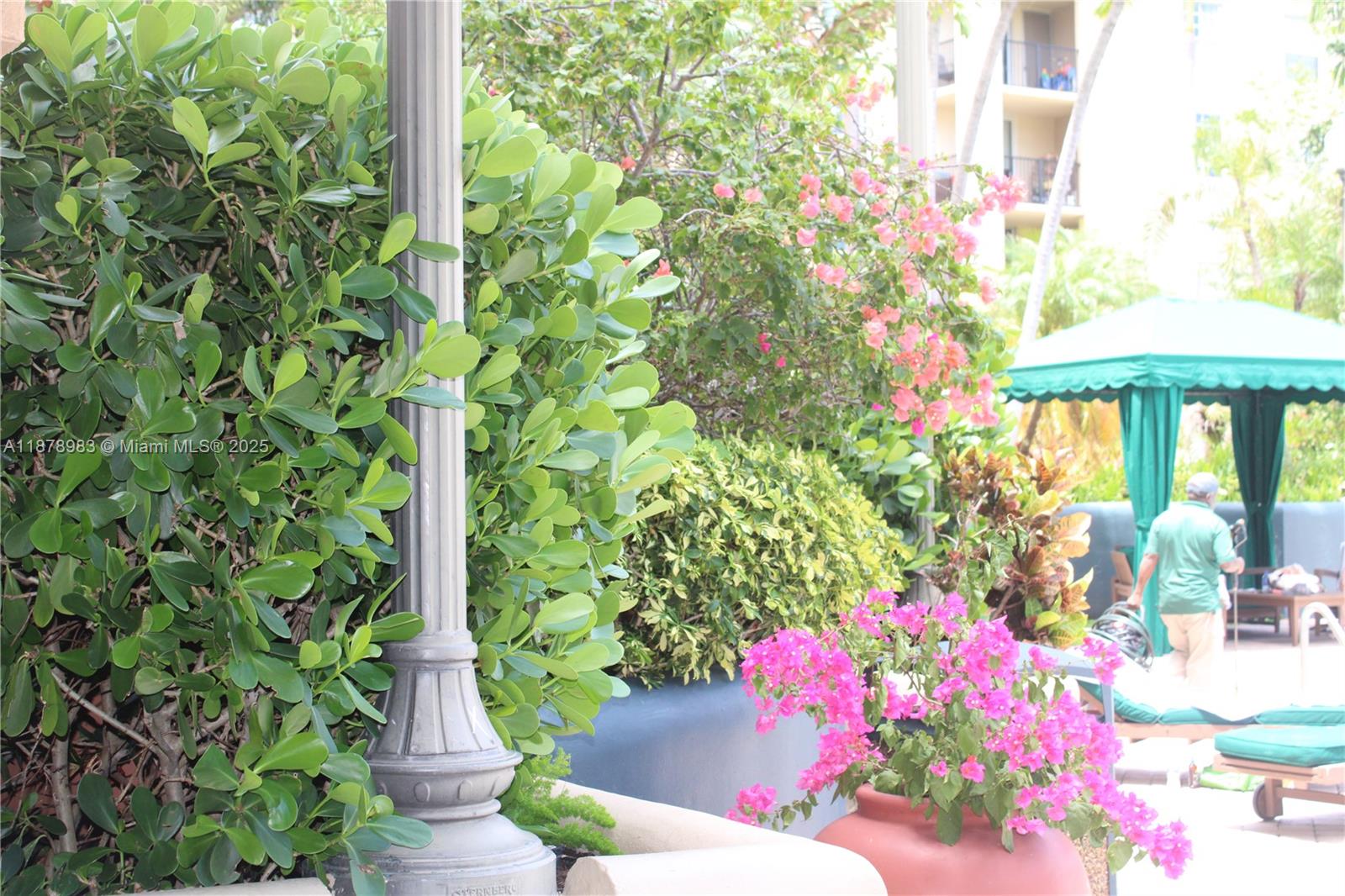 LAS OLAS BY THE RIVER CON - Residential