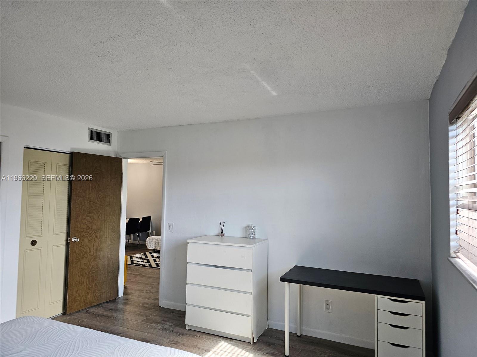 ARROWHEAD CONDO NO IV - Residential Lease