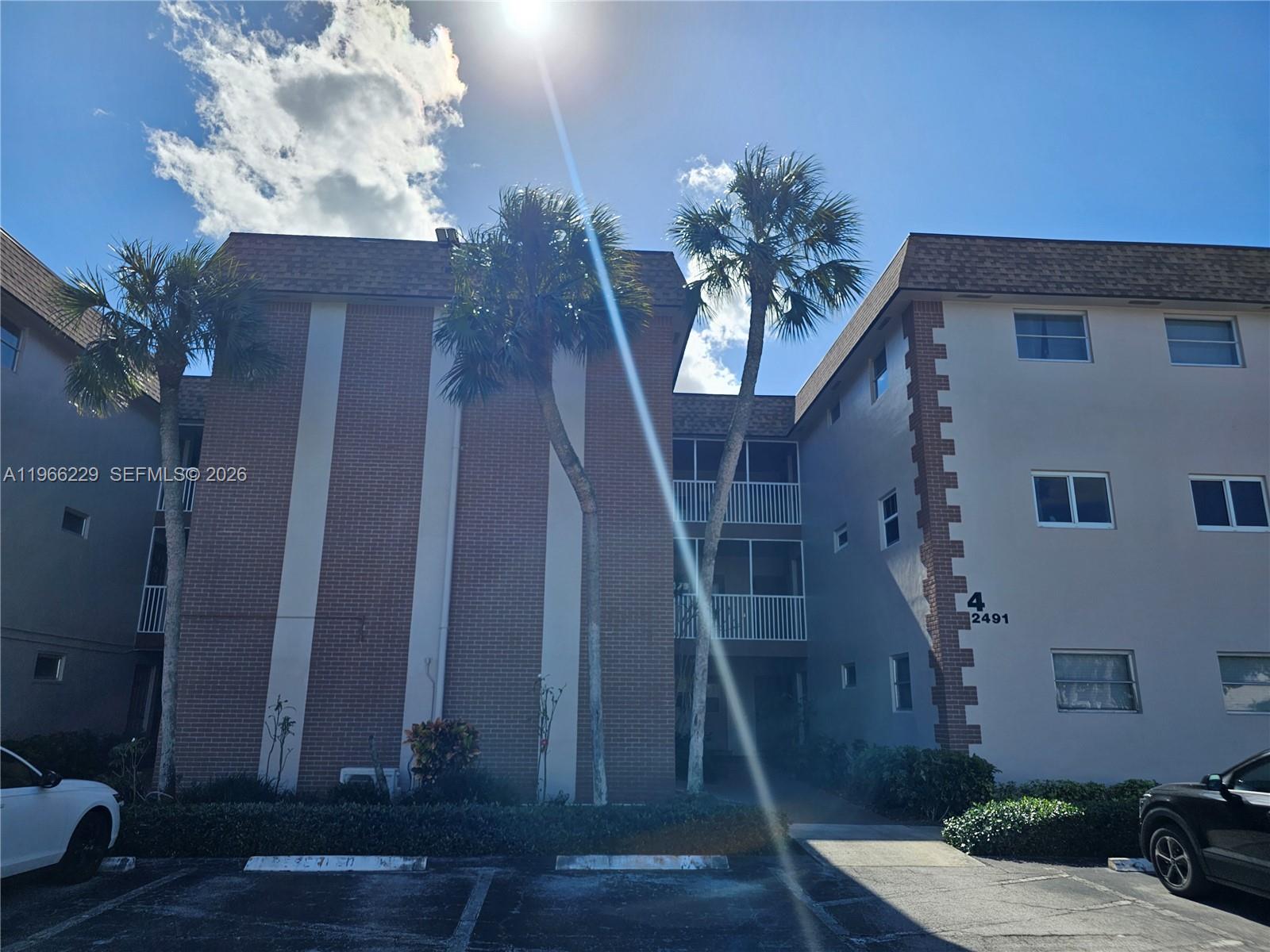 ARROWHEAD CONDO NO IV - Residential Lease
