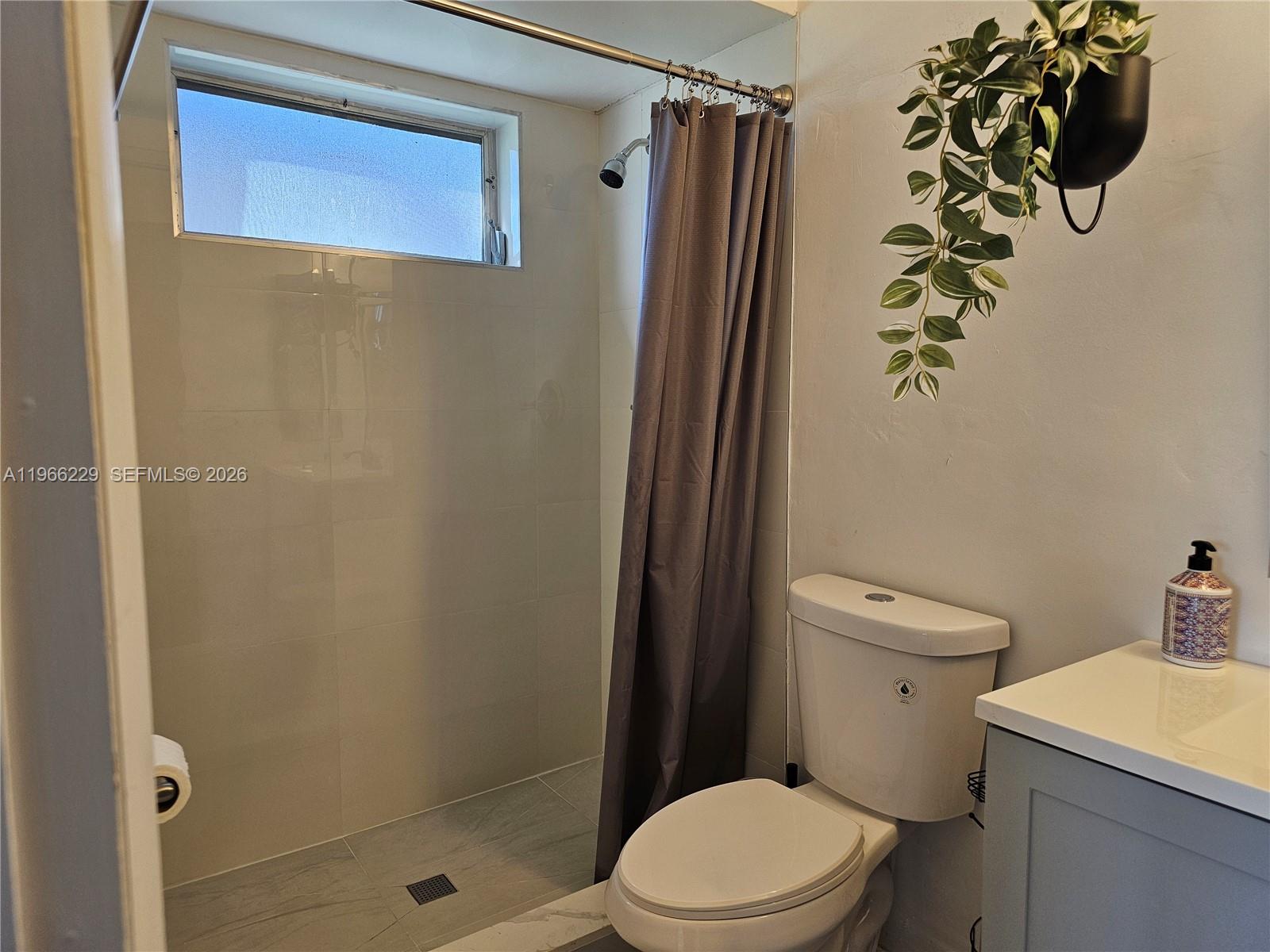 ARROWHEAD CONDO NO IV - Residential Lease