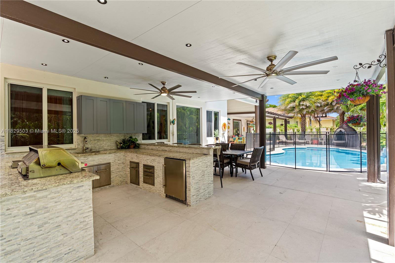 THE LANDINGS SEC 1 - Residential Lease