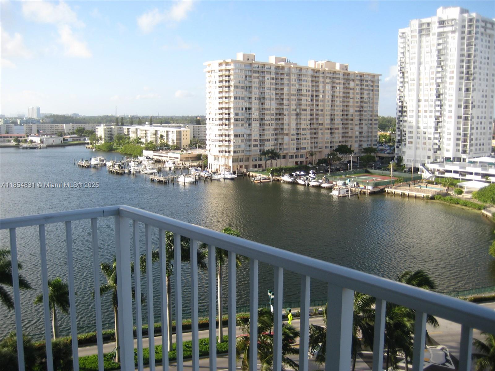 ADMIRALS PORT CONDO WEST - Residential