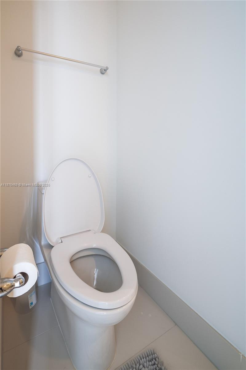 PARAISO BAYVIEWS CONDO - Residential Lease