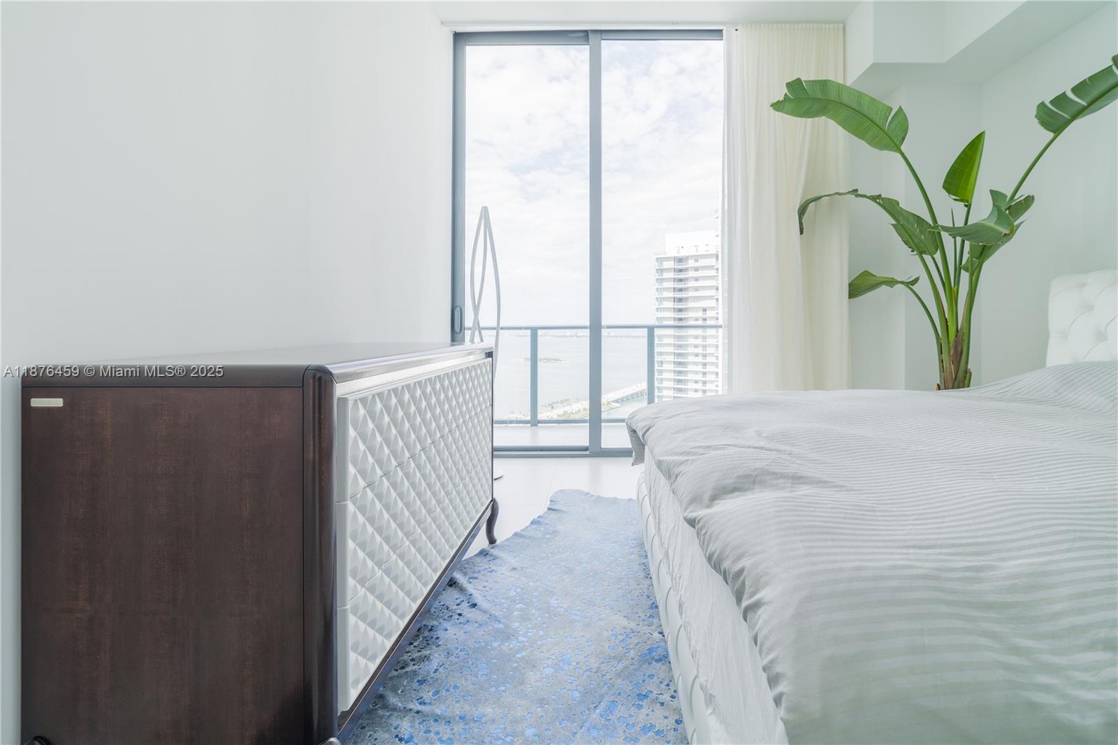 PARAISO BAYVIEWS CONDO - Residential Lease