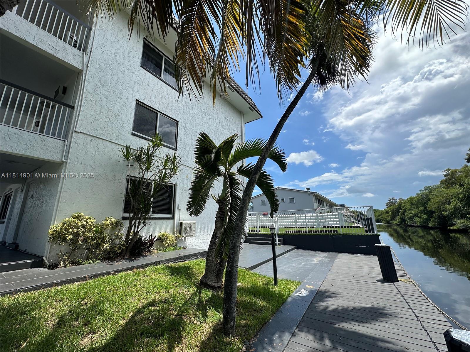 CORAL RIDGE ISLES - Residential Lease