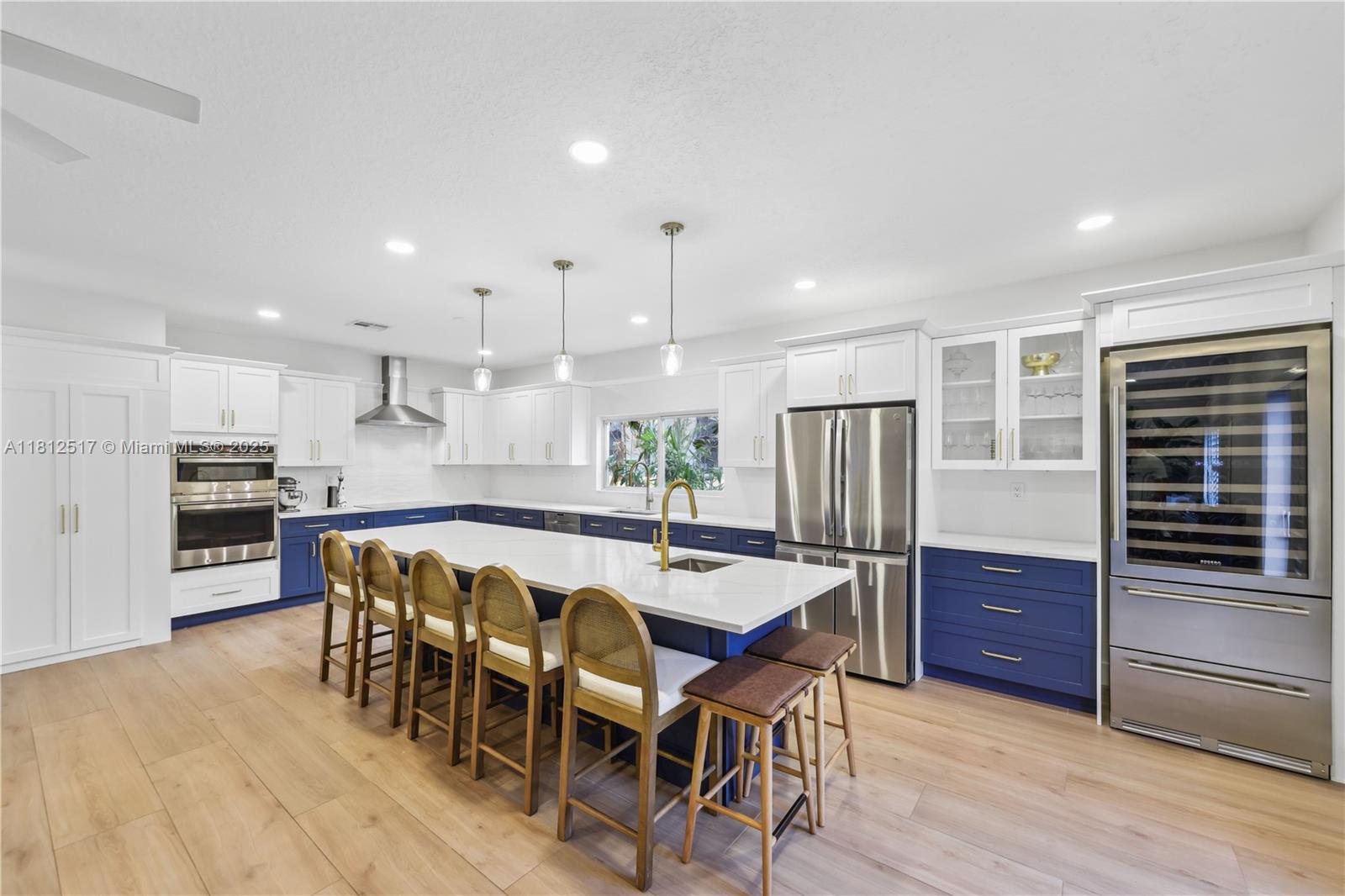 3229 Canal Dr