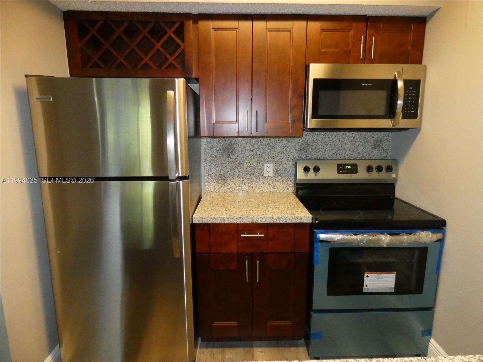 SUN VISTA GARDENS CONDO - Residential Lease