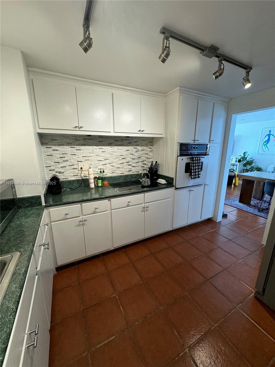 BRICKELL TOWNHOUSE CONDO - Residential Lease